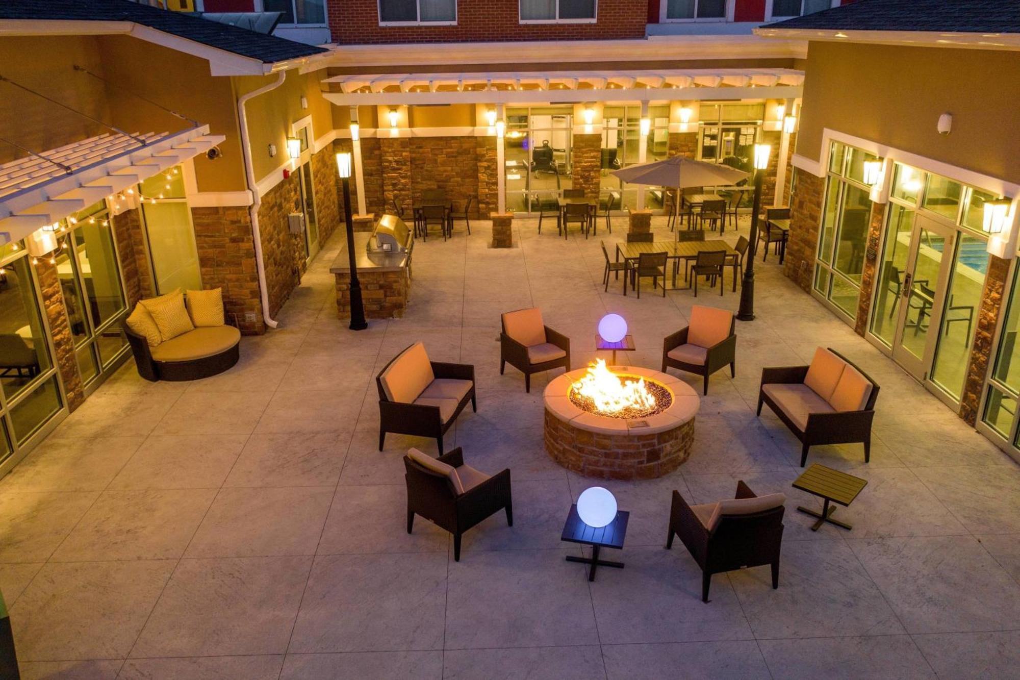 Residence Inn By Marriott Richmond At The Notch Short Pump Exterior photo