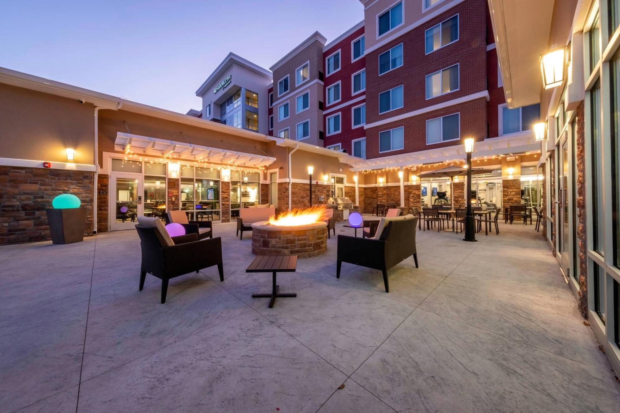 Residence Inn By Marriott Richmond At The Notch Short Pump Exterior photo